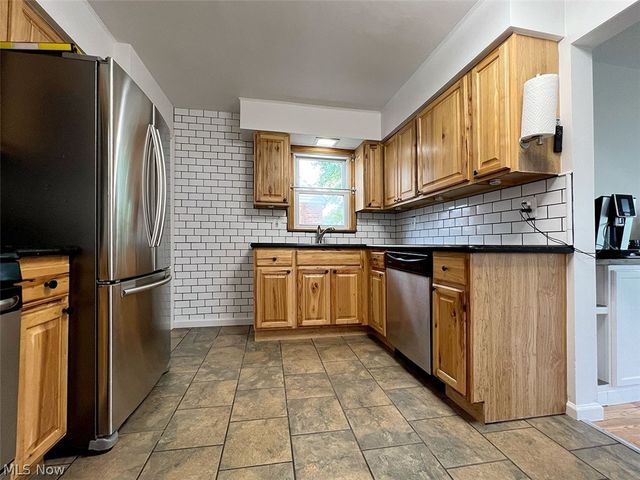 9203 Torrence Avenue, Brooklyn, OH 44144