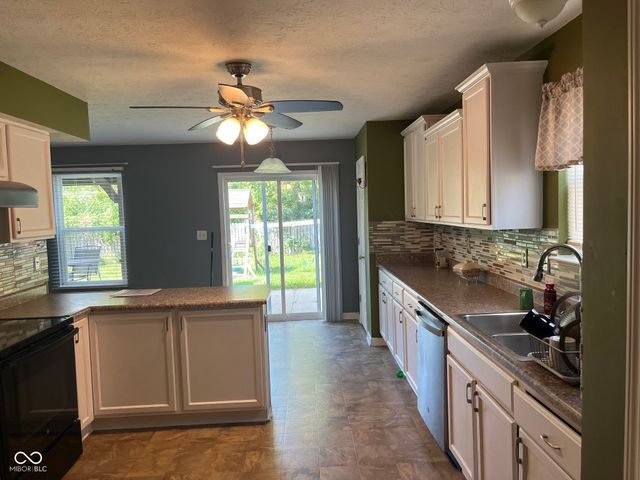 3148 Hope Springs Court, Indianapolis, IN 46268