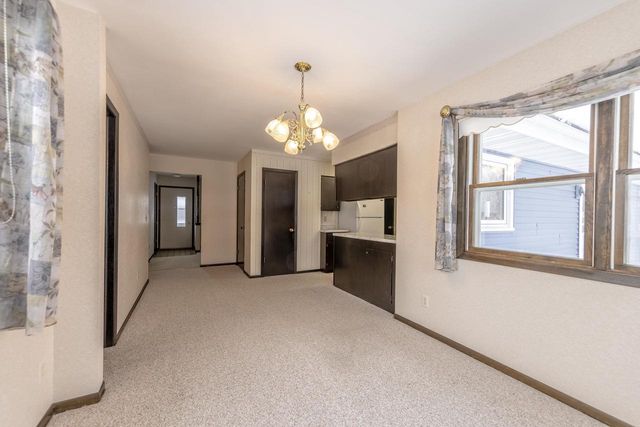 1510 St George Lane, Janesville, WI 53545