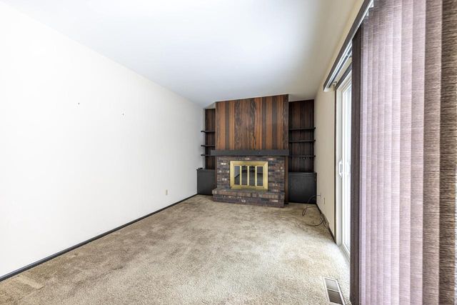 1510 St George Lane, Janesville, WI 53545