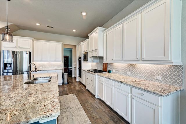 1723 Carriage Oaks Lane, Katy, TX 77494