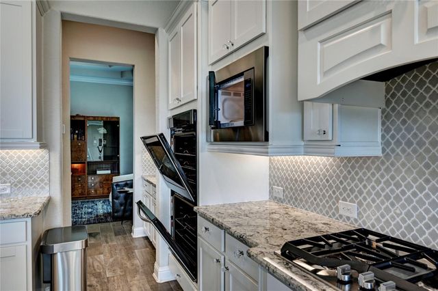 1723 Carriage Oaks Lane, Katy, TX 77494