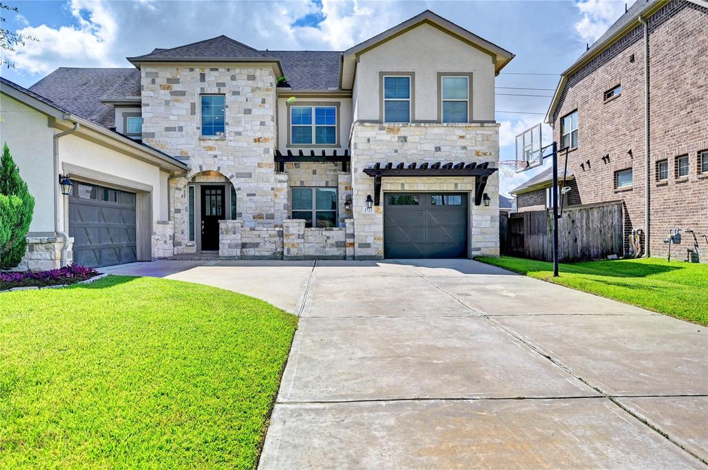 1723 Carriage Oaks Lane, Katy, TX 77494