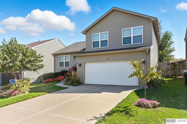 19511 X Street, Omaha, NE 68135