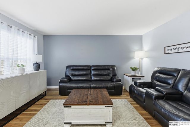 19511 X Street, Omaha, NE 68135