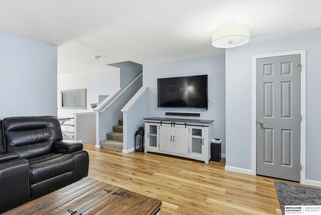 19511 X Street, Omaha, NE 68135