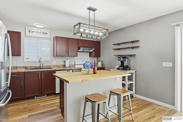 19511 X Street, Omaha, NE 68135