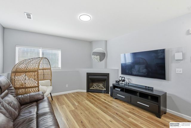 19511 X Street, Omaha, NE 68135