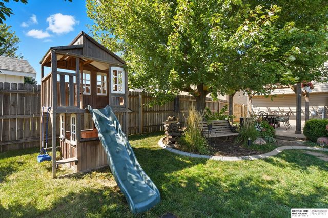 19511 X Street, Omaha, NE 68135