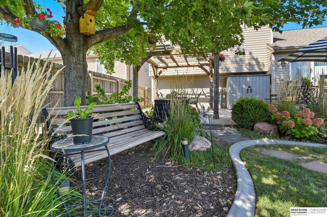 19511 X Street, Omaha, NE 68135