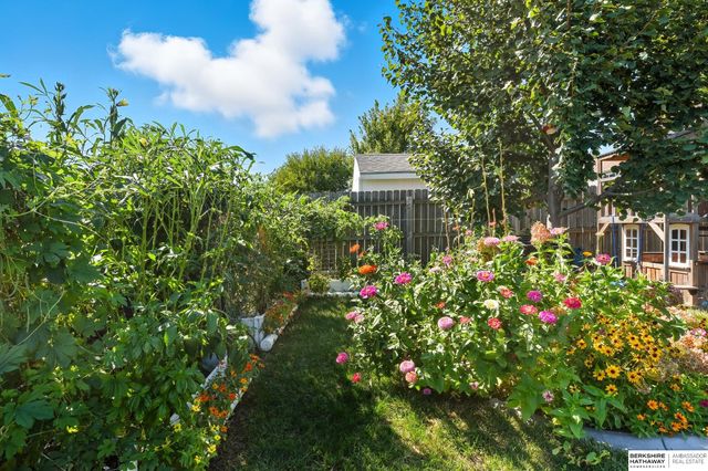 19511 X Street, Omaha, NE 68135