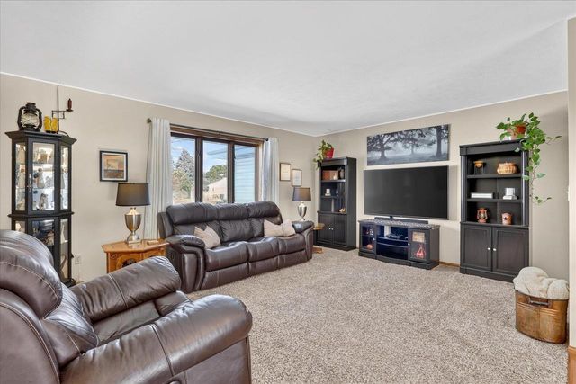 4016 New Haven Drive, Janesville, WI 53546