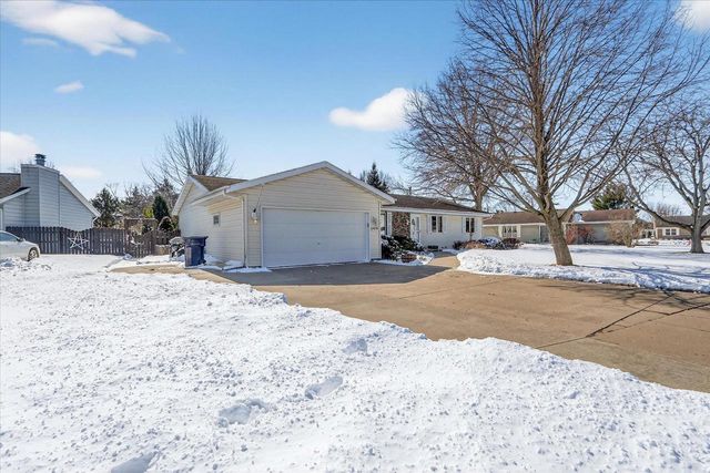 4016 New Haven Drive, Janesville, WI 53546