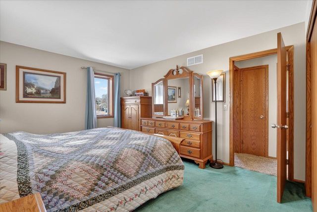 4016 New Haven Drive, Janesville, WI 53546