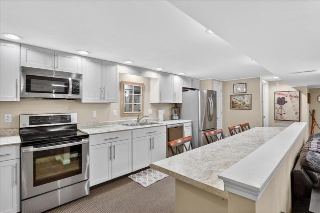 4016 New Haven Drive, Janesville, WI 53546