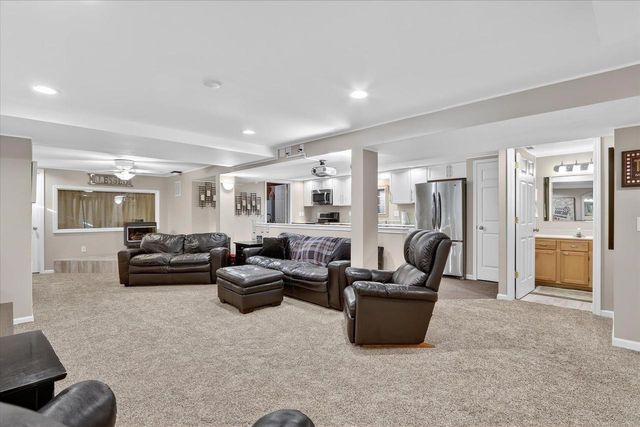 4016 New Haven Drive, Janesville, WI 53546