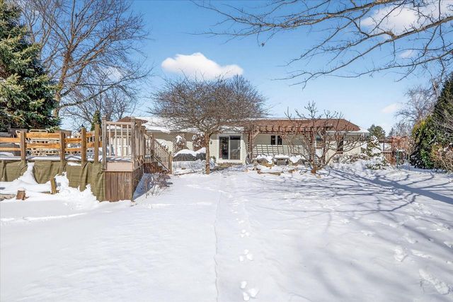 4016 New Haven Drive, Janesville, WI 53546