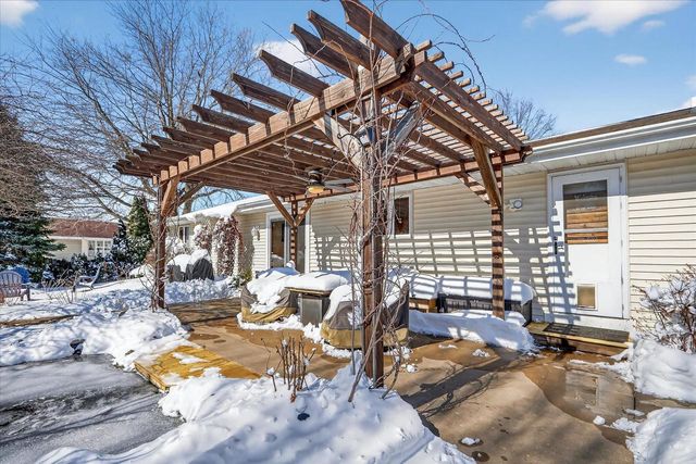 4016 New Haven Drive, Janesville, WI 53546