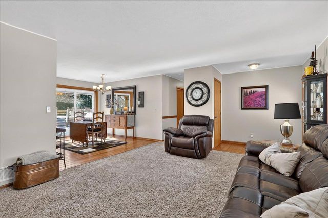 4016 New Haven Drive, Janesville, WI 53546