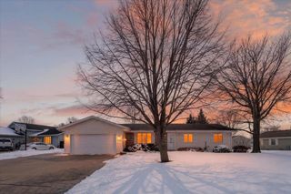 4016 New Haven Drive, Janesville, WI 53546