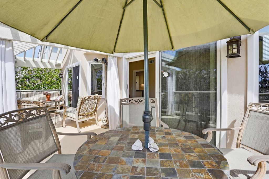 Image 15 of property listing at 2661 Point Del Mar, Corona Del Mar, CA 92625