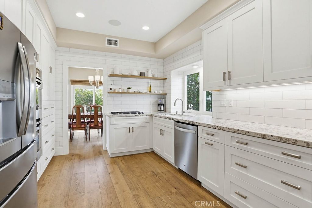 Image 19 of property listing at 2661 Point Del Mar, Corona Del Mar, CA 92625