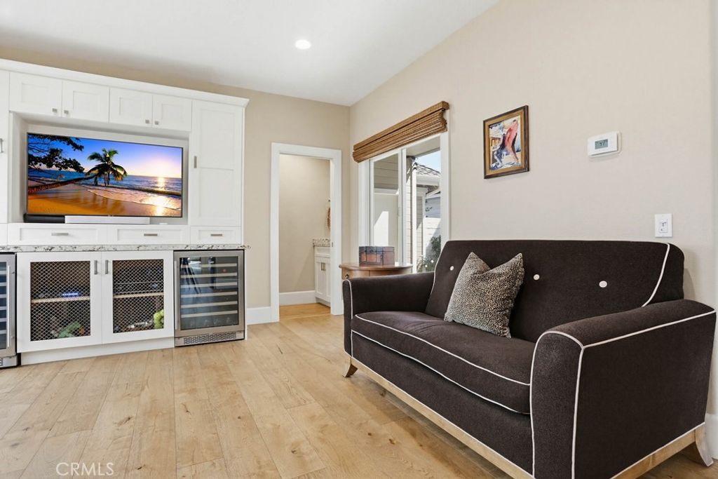 Image 24 of property listing at 2661 Point Del Mar, Corona Del Mar, CA 92625