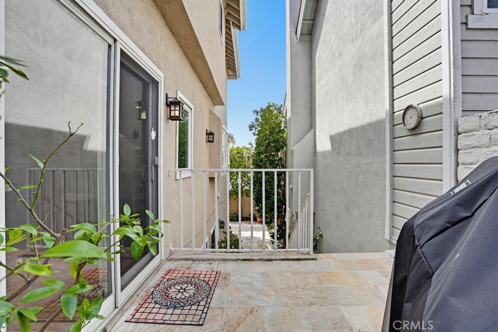 Image 46 of property listing at 2661 Point Del Mar, Corona Del Mar, CA 92625