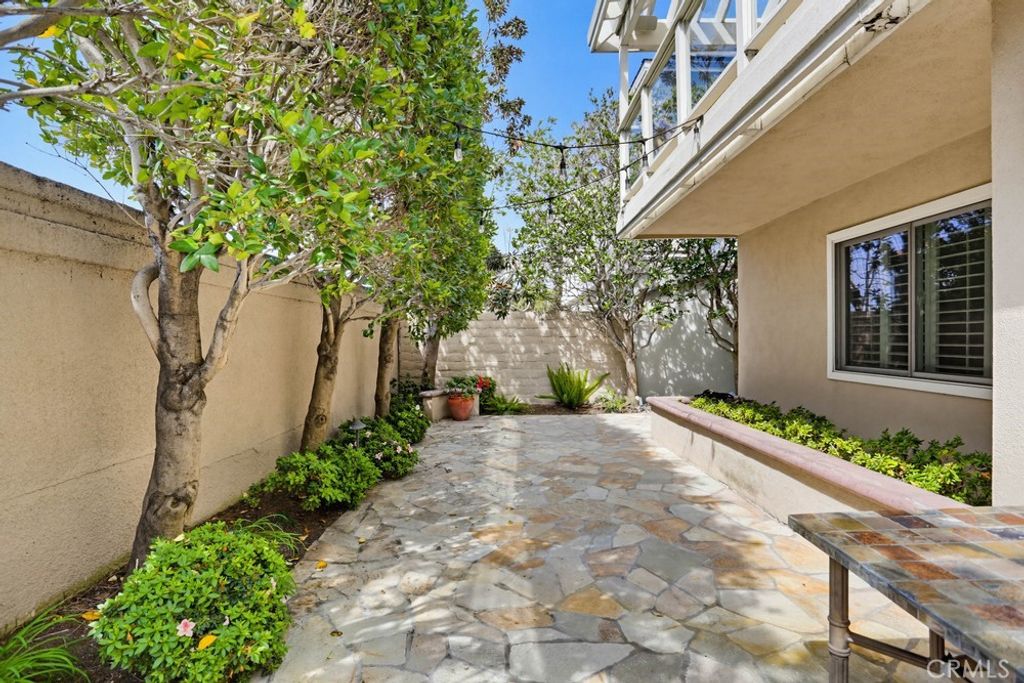Image 49 of property listing at 2661 Point Del Mar, Corona Del Mar, CA 92625