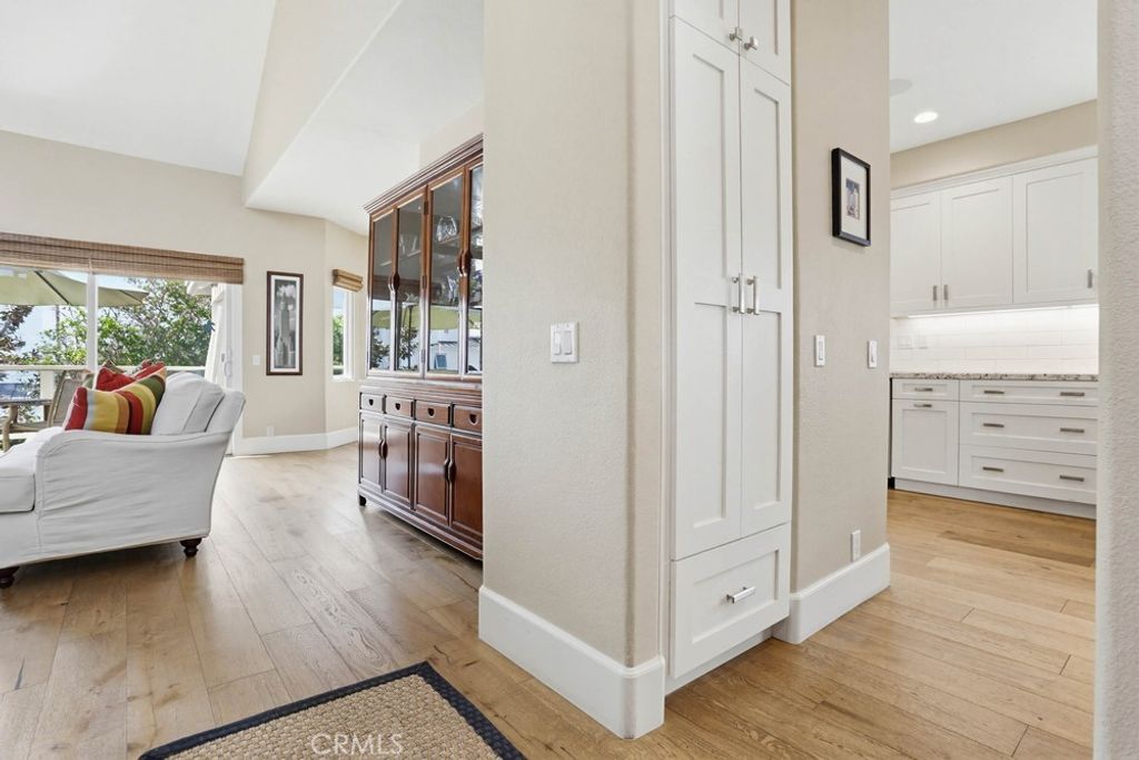 Image 6 of property listing at 2661 Point Del Mar, Corona Del Mar, CA 92625