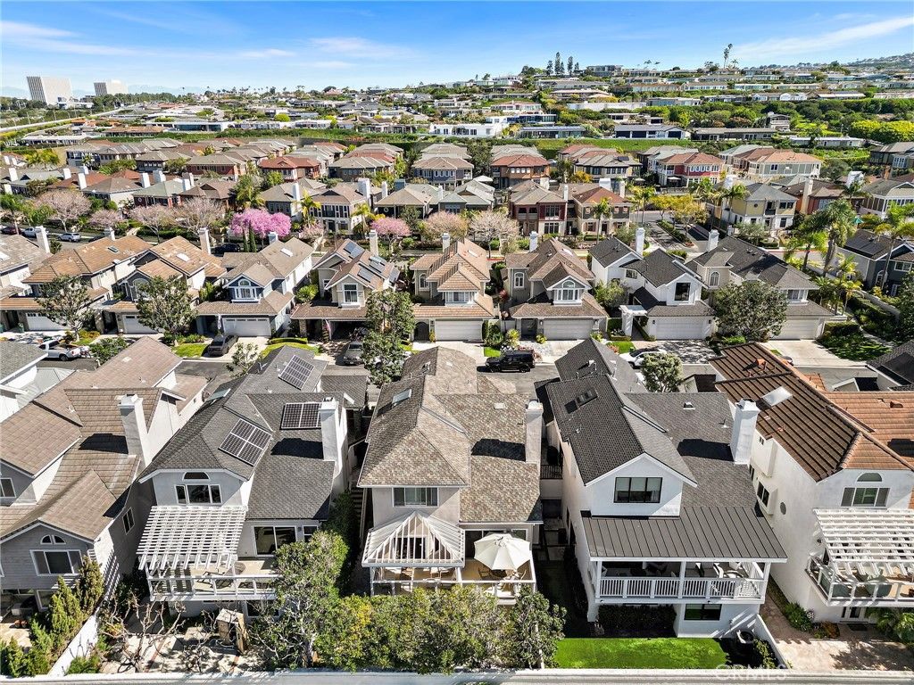 Image 66 of property listing at 2661 Point Del Mar, Corona Del Mar, CA 92625