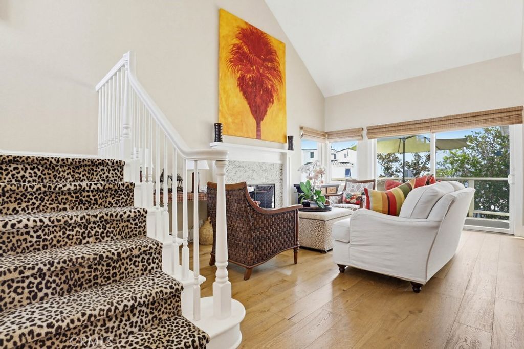 Image 7 of property listing at 2661 Point Del Mar, Corona Del Mar, CA 92625