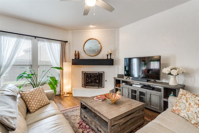 1604 Creek Crest Drive, Mckinney, TX 75071