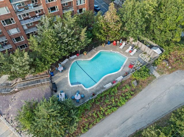 155 George Washington Blvd 205, Hull, MA 02045