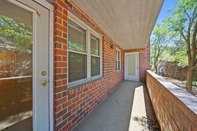155 George Washington Blvd 205, Hull, MA 02045