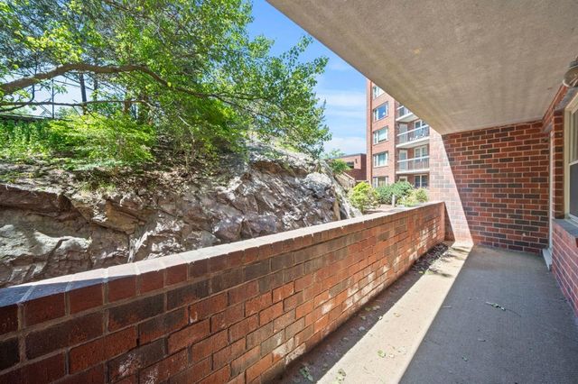 155 George Washington Blvd 205, Hull, MA 02045
