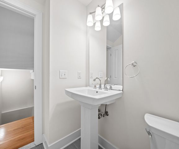 922 Catherine Street, Ann Arbor, MI 48104