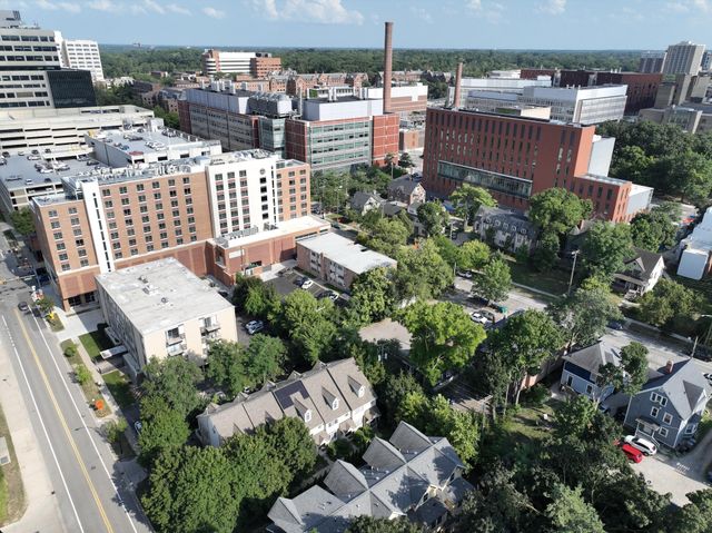 922 Catherine Street, Ann Arbor, MI 48104