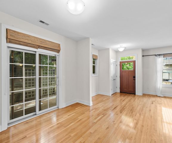 922 Catherine Street, Ann Arbor, MI 48104