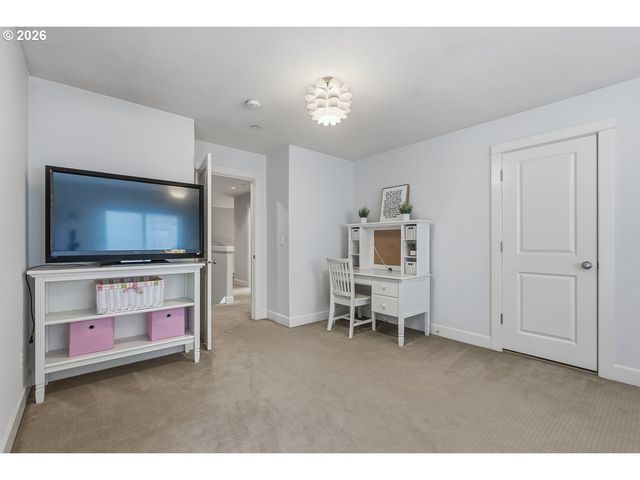 8743 Sw AMICUS Ter, Beaverton, OR 97007