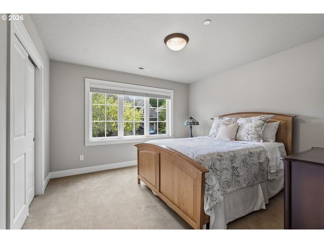 8743 Sw AMICUS Ter, Beaverton, OR 97007