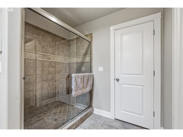 8743 Sw AMICUS Ter, Beaverton, OR 97007