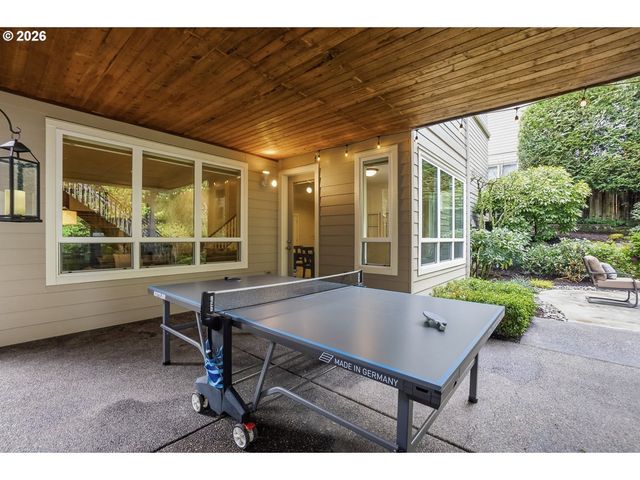 8743 Sw AMICUS Ter, Beaverton, OR 97007