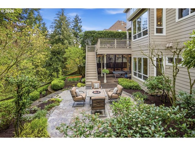 8743 Sw AMICUS Ter, Beaverton, OR 97007