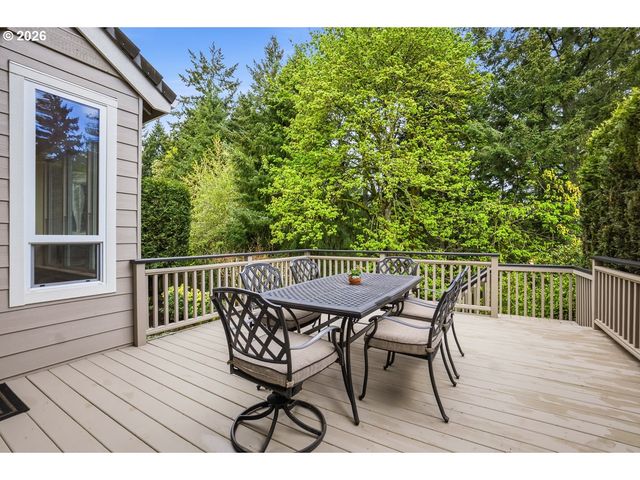 8743 Sw AMICUS Ter, Beaverton, OR 97007