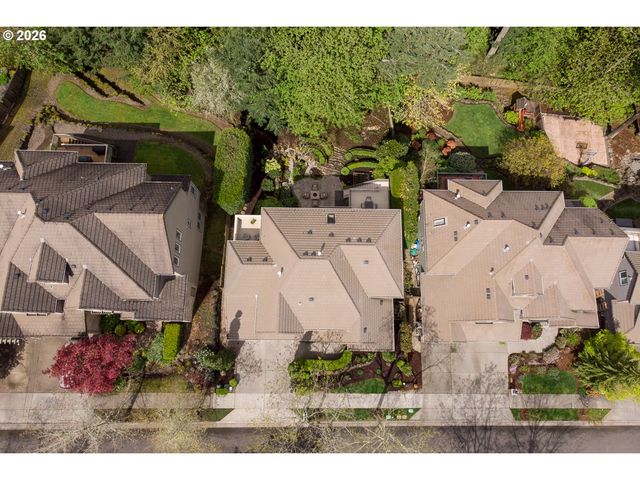 8743 Sw AMICUS Ter, Beaverton, OR 97007