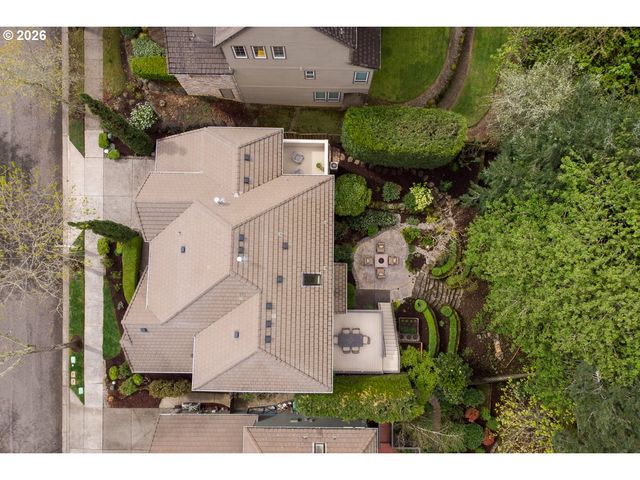 8743 Sw AMICUS Ter, Beaverton, OR 97007