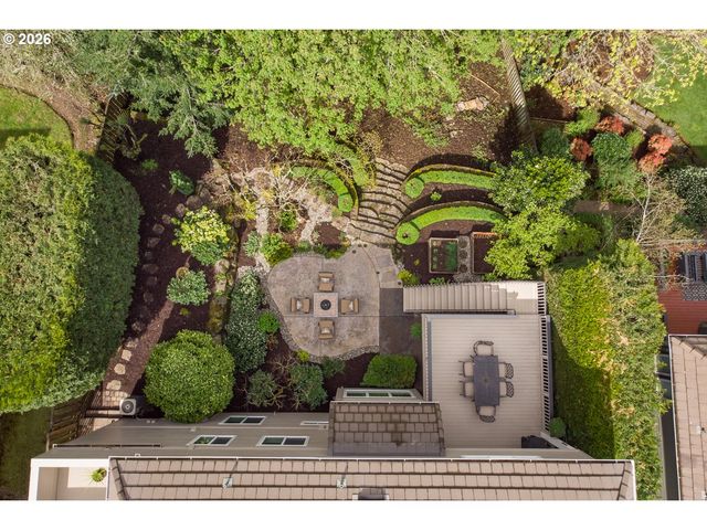 8743 Sw AMICUS Ter, Beaverton, OR 97007