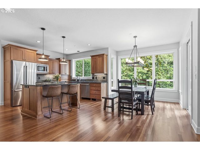 8743 Sw AMICUS Ter, Beaverton, OR 97007