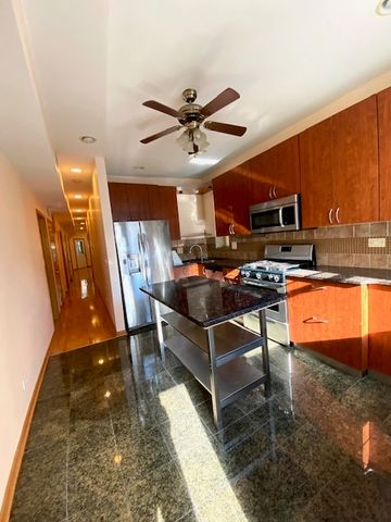 5052 N WINTHROP Avenue 2, Chicago, IL 60640